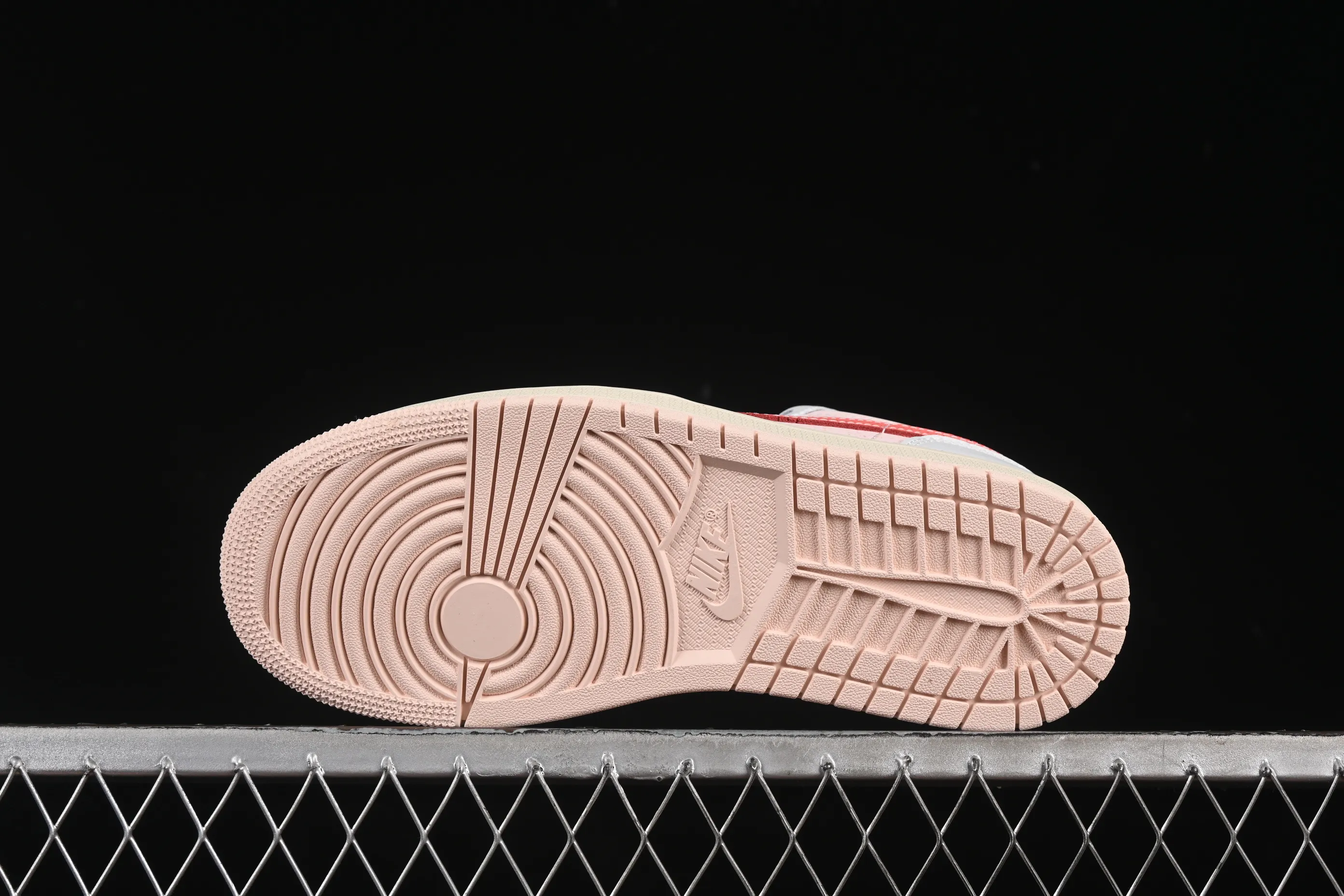 All categories Air Jordan Jordan series basketball shoes Air Jordan 1 Low G version pure original Air Jordan 1 Low AJ1 Joe 1 white pink low-top cultural leisure sports shoes IB8156-133